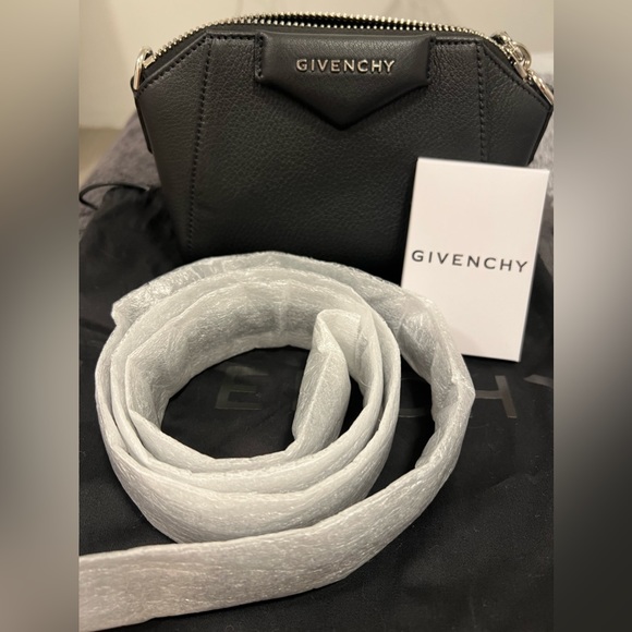 Givenchy Antigona Nano - Picture 2 of 14